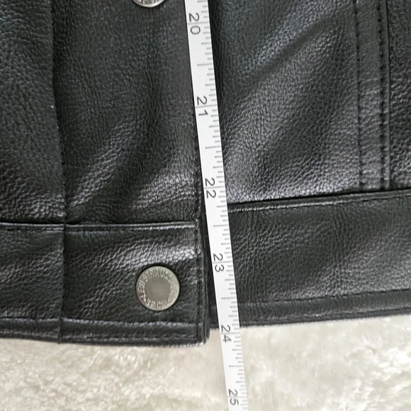 NWT Levi's Faux Leather Tucker Black Jacket Size M Moto Streetwear Retro Utility - Picture 14 of 15